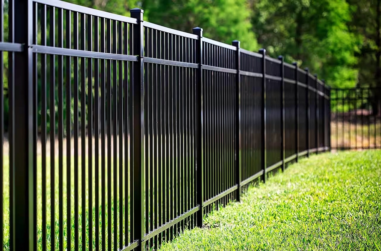 Maximizing Home Value: The Benefits of Custom Fencing Solutions in Vancouver, WA hero image