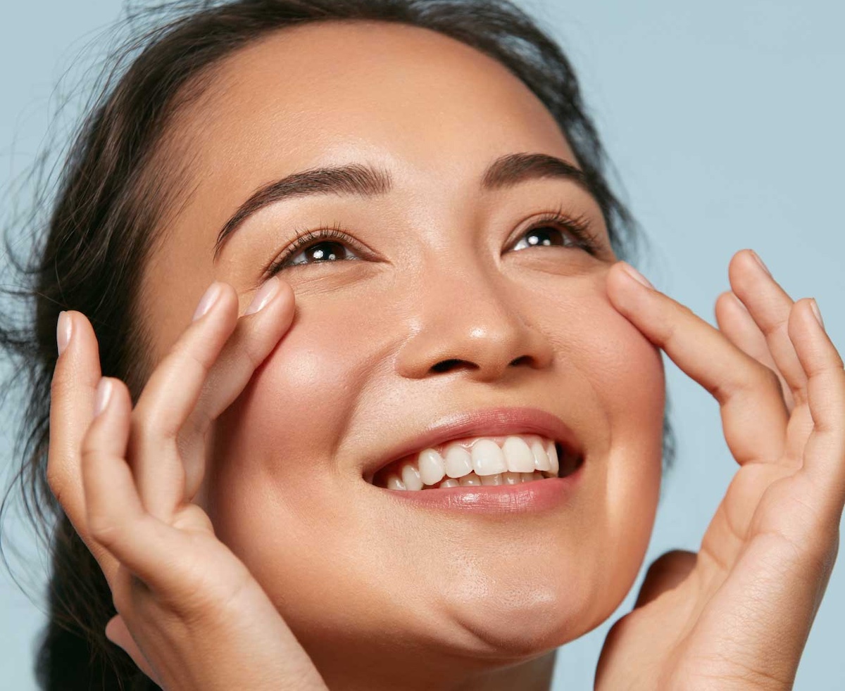 Why Sensitive Skin Loves Korean Skincare: A Spotlight on AXIS-Y’s Glow Serum hero image